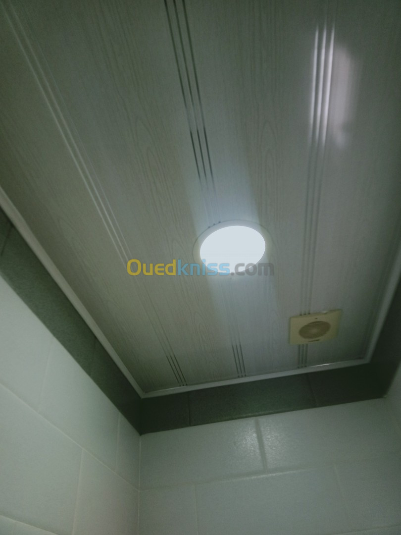 Montage plafond PVC 