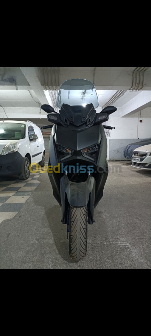 Yamaha Xmax 300 2024