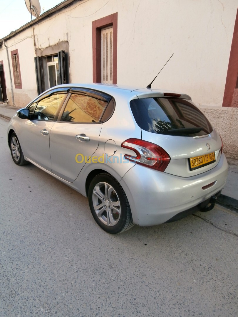 Peugeot 208 2013 Allure