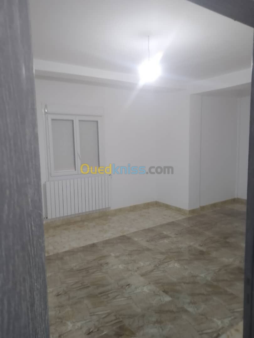 Location Appartement F4 Alger Staoueli