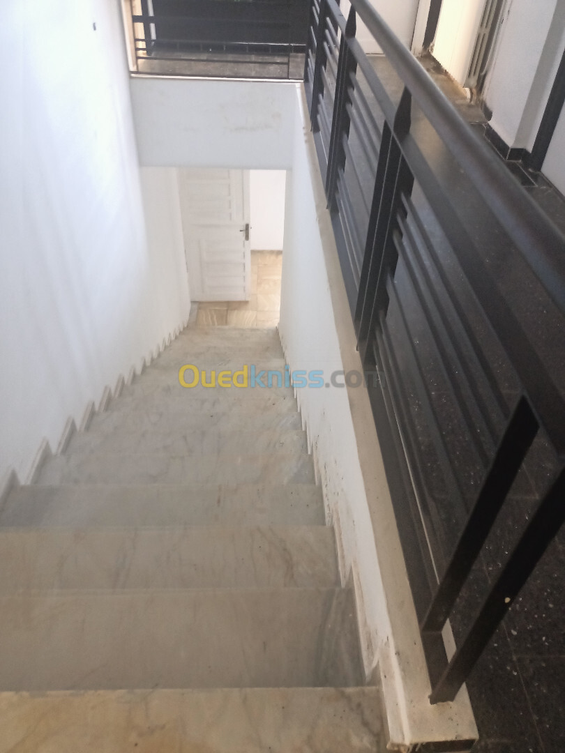 Location Niveau De Villa F4 Alger Hydra