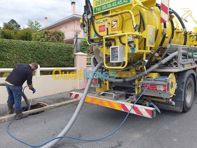 Camion vidange débouchage de canalisation 