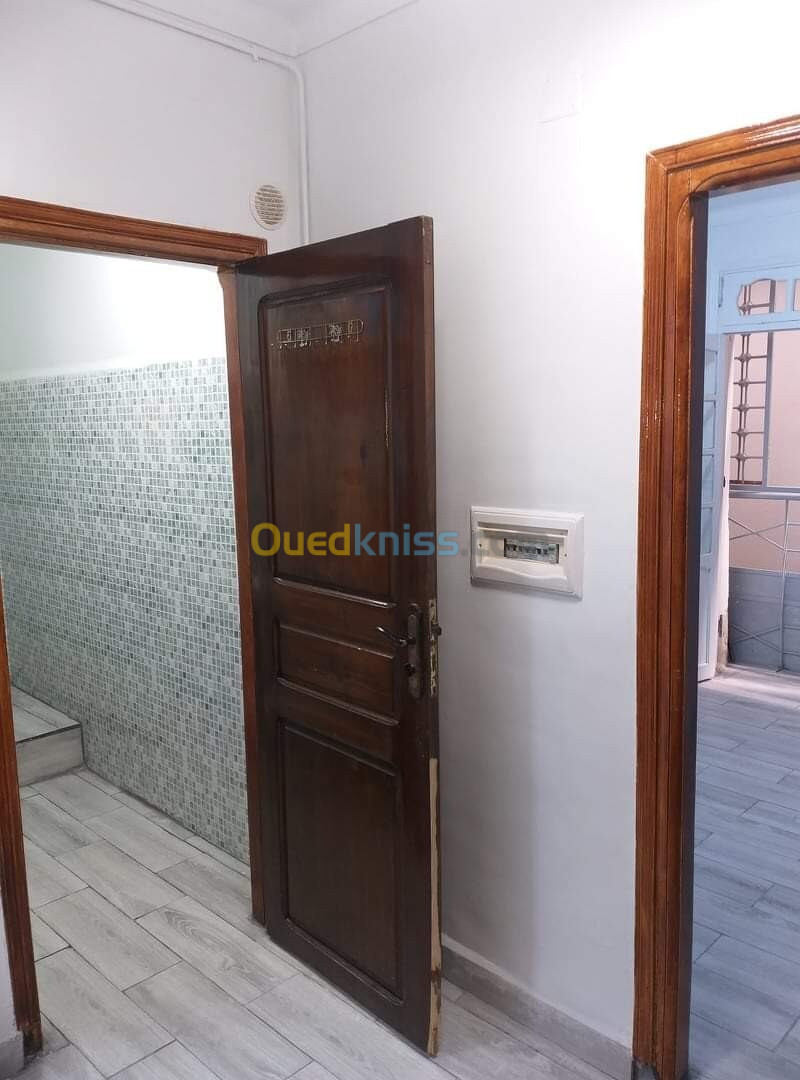 Vente Appartement F2 Alger Bouzareah