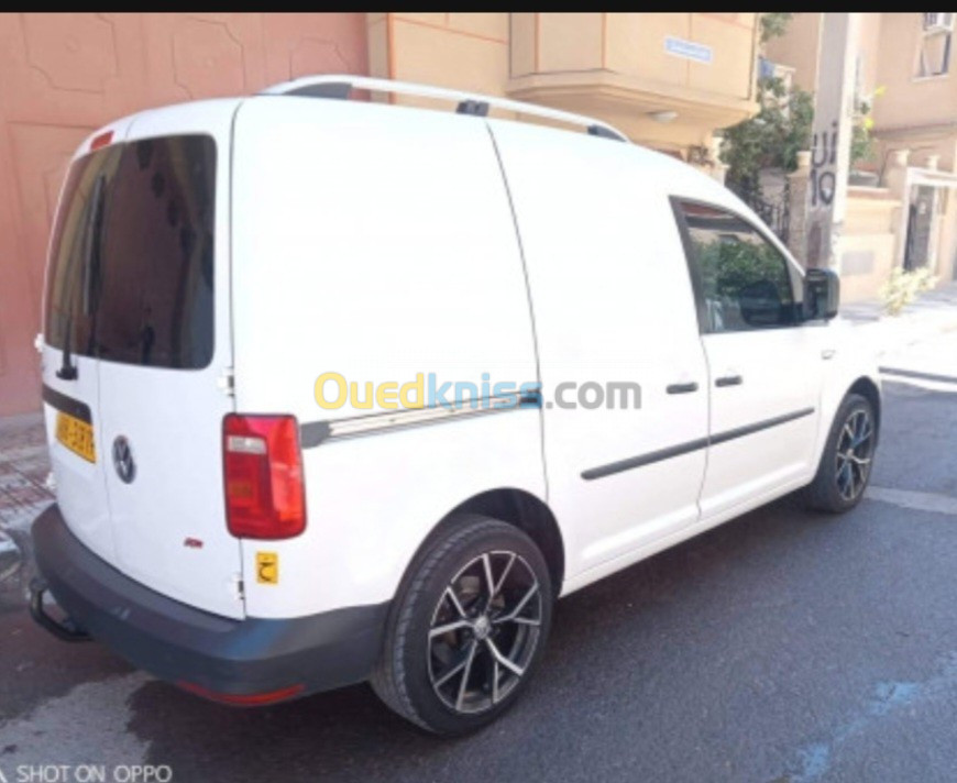 Volkswagen Caddy 2018 Fourgon