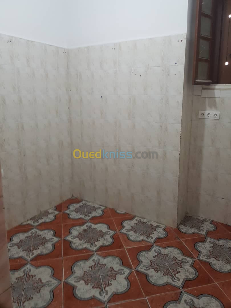 Location Appartement F4 Alger Bab el oued