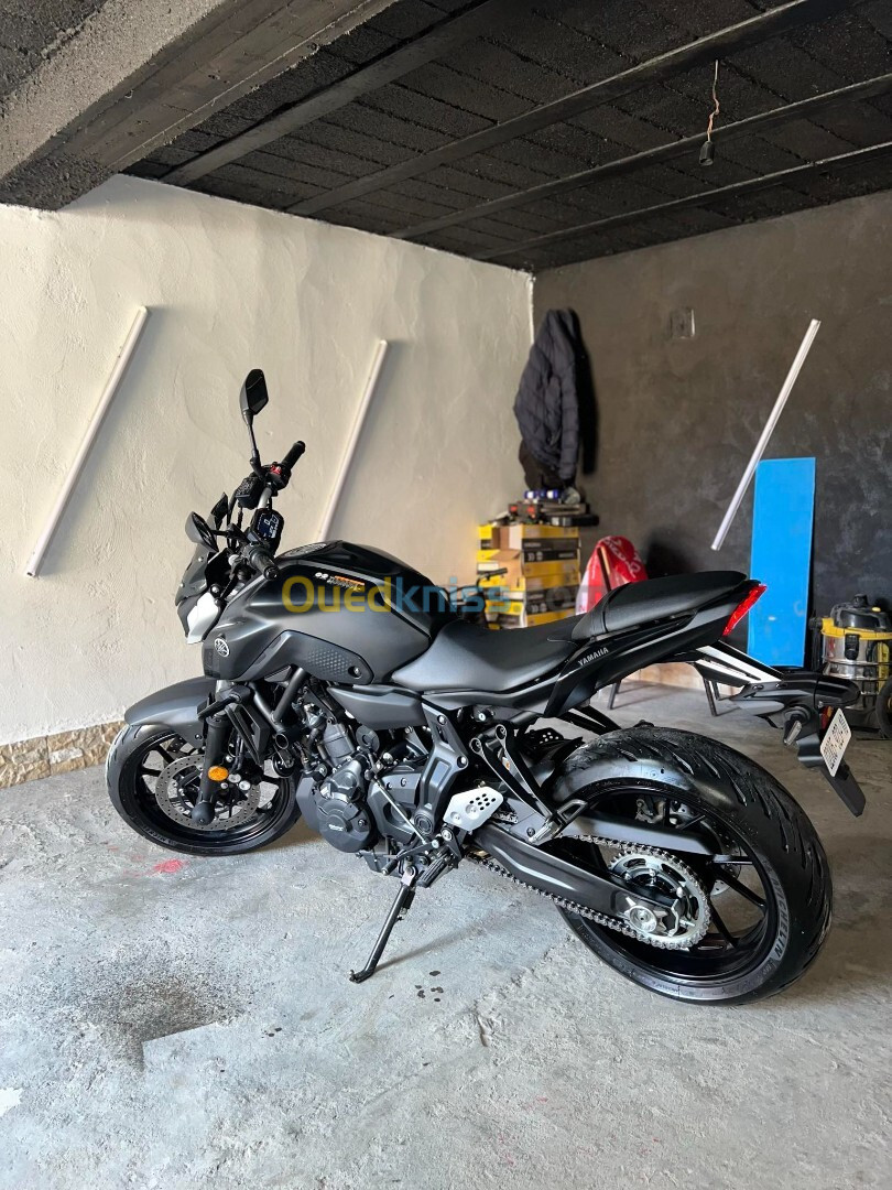 Yamaha MT07 2023