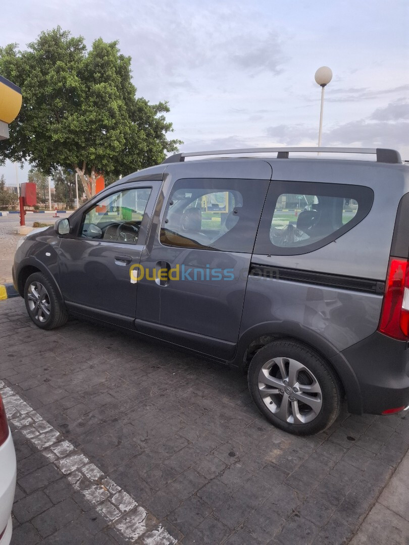 Renault kangoo 2024 stepway