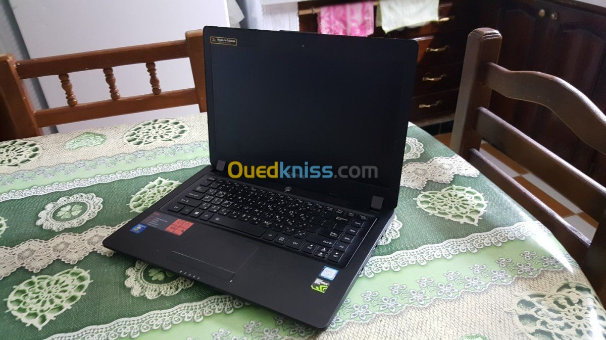 Laptop Gaming Gigabyte p34v5