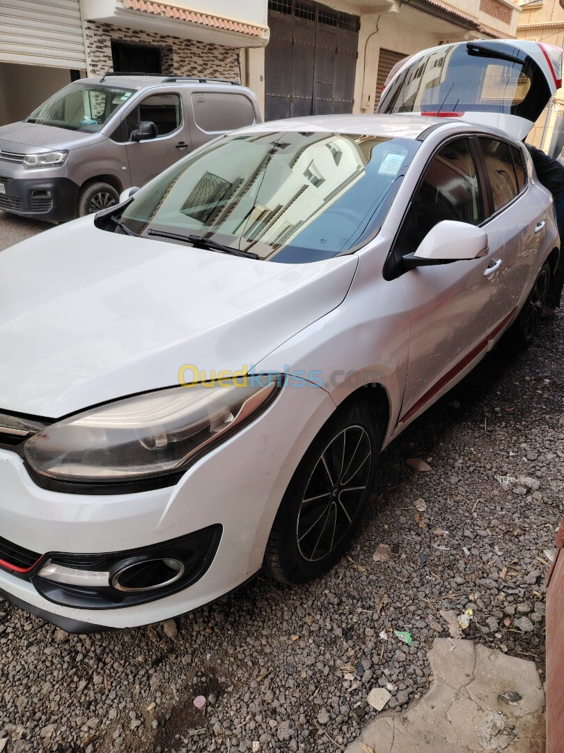 Renault Megane 3 2014 New Play