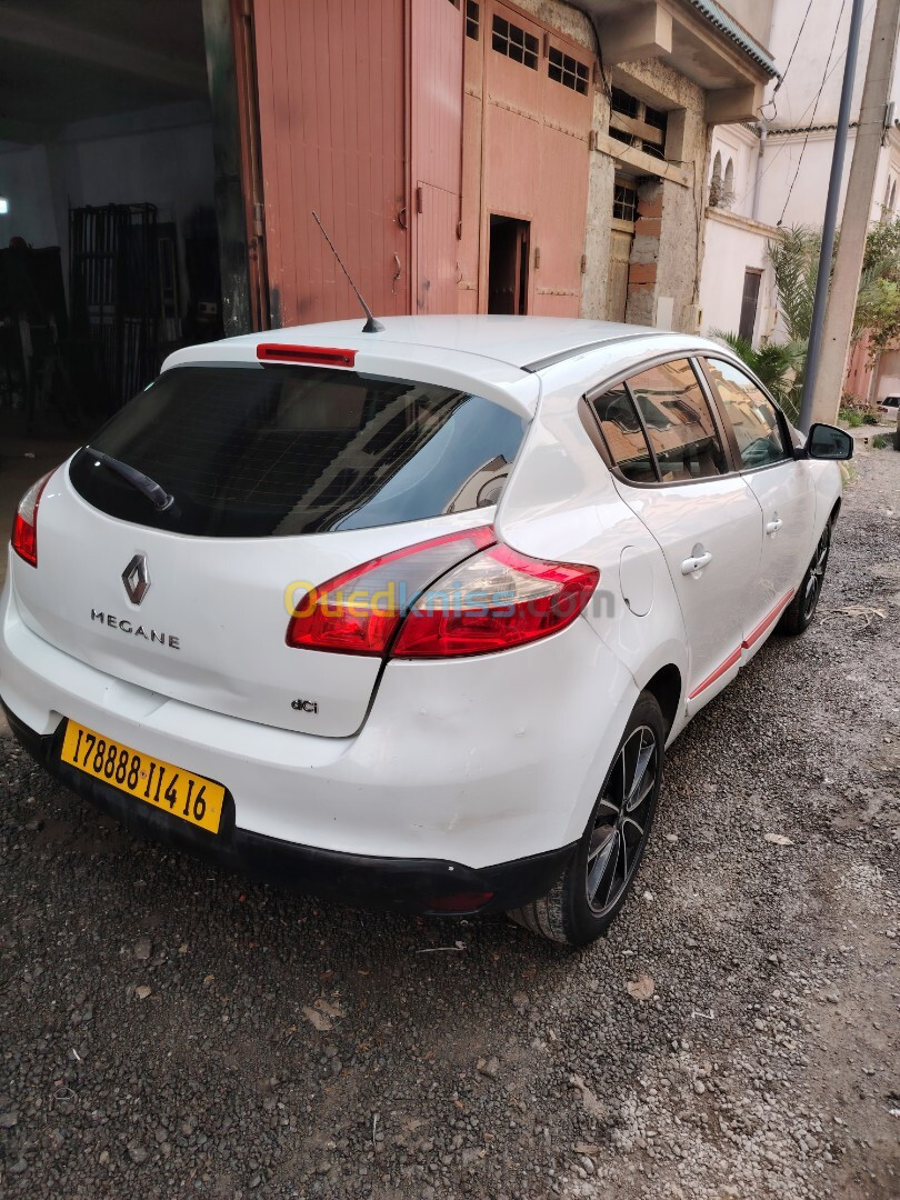 Renault Megane 3 2014 New Play