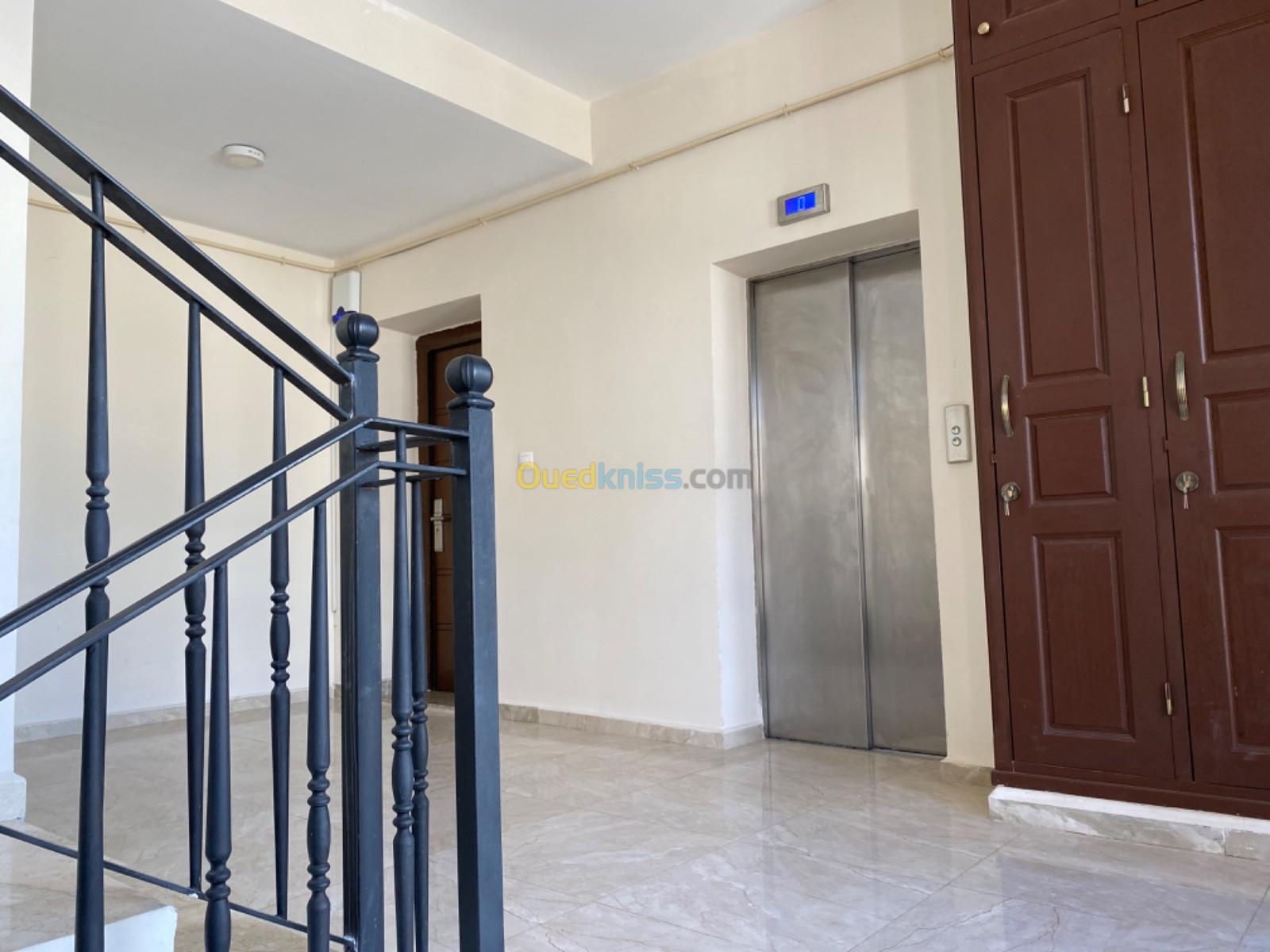 Location Appartement F3 Alger Hydra