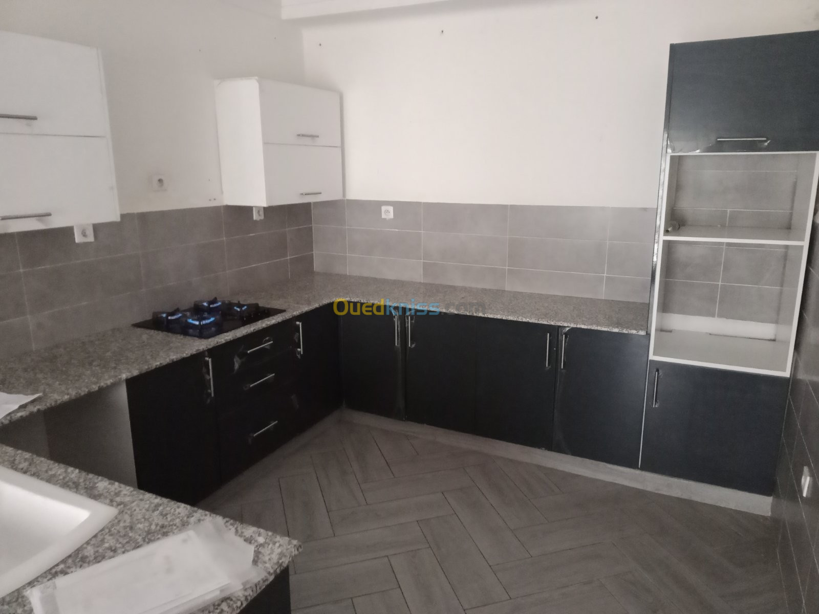 Location Appartement F2 Tipaza Bou ismail