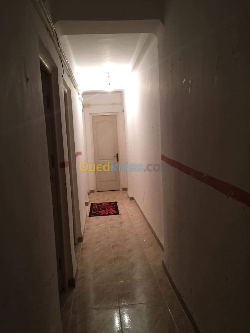 Location Appartement F3 Alger Zeralda