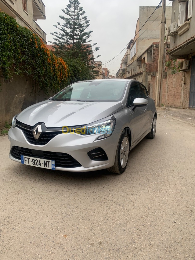 Renault Clio 05 2021 