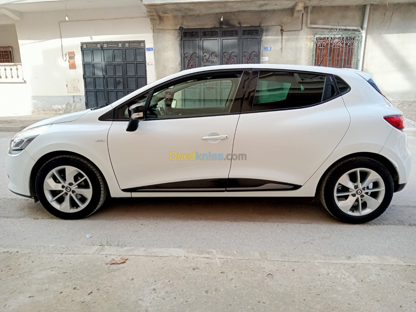 Renault Clio 4 2016 Limited 2