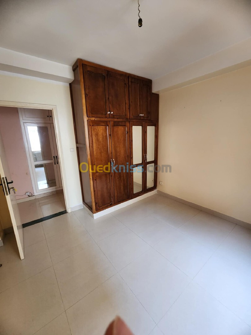 Location Appartement F3 Alger Said hamdine