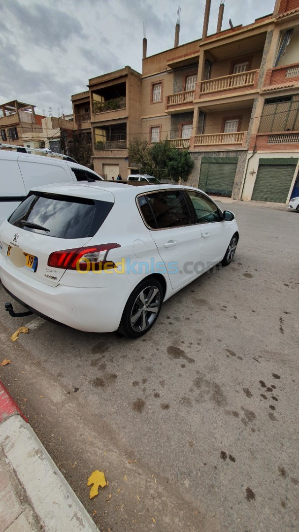 Peugeot 308 2015 T9