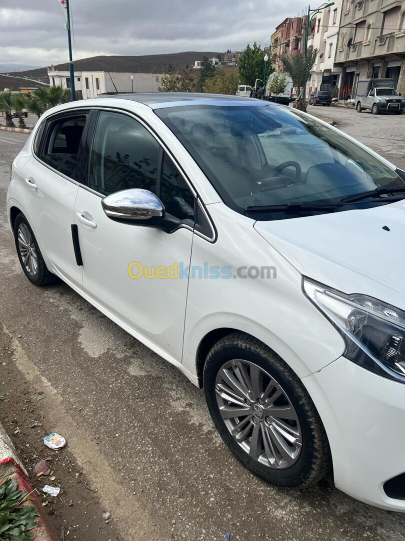 Peugeot 208 2019 