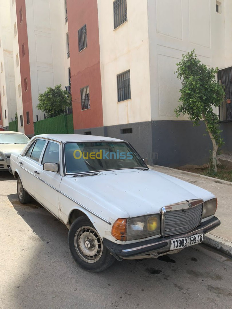 Mercedes 300 D 1979 