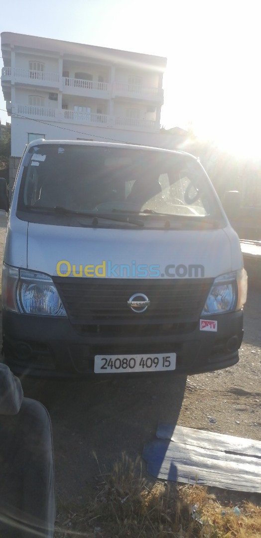 Nissan Urvan 2009 