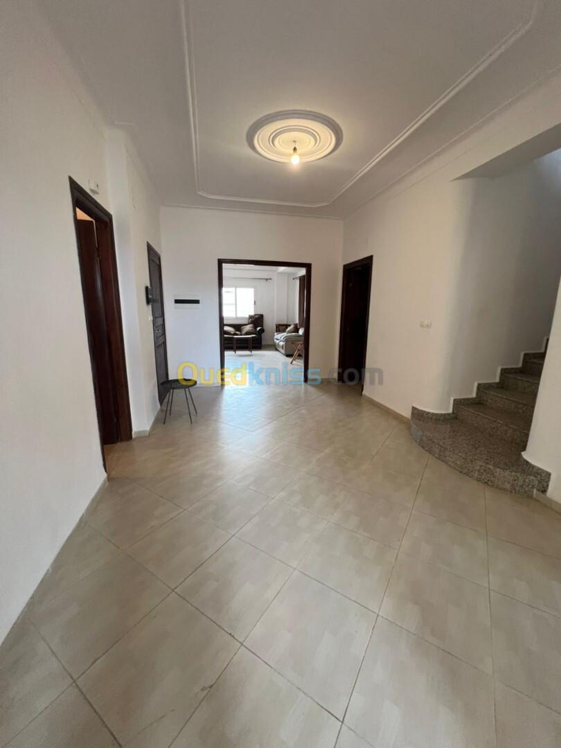 Location Appartement F5 Alger Zeralda