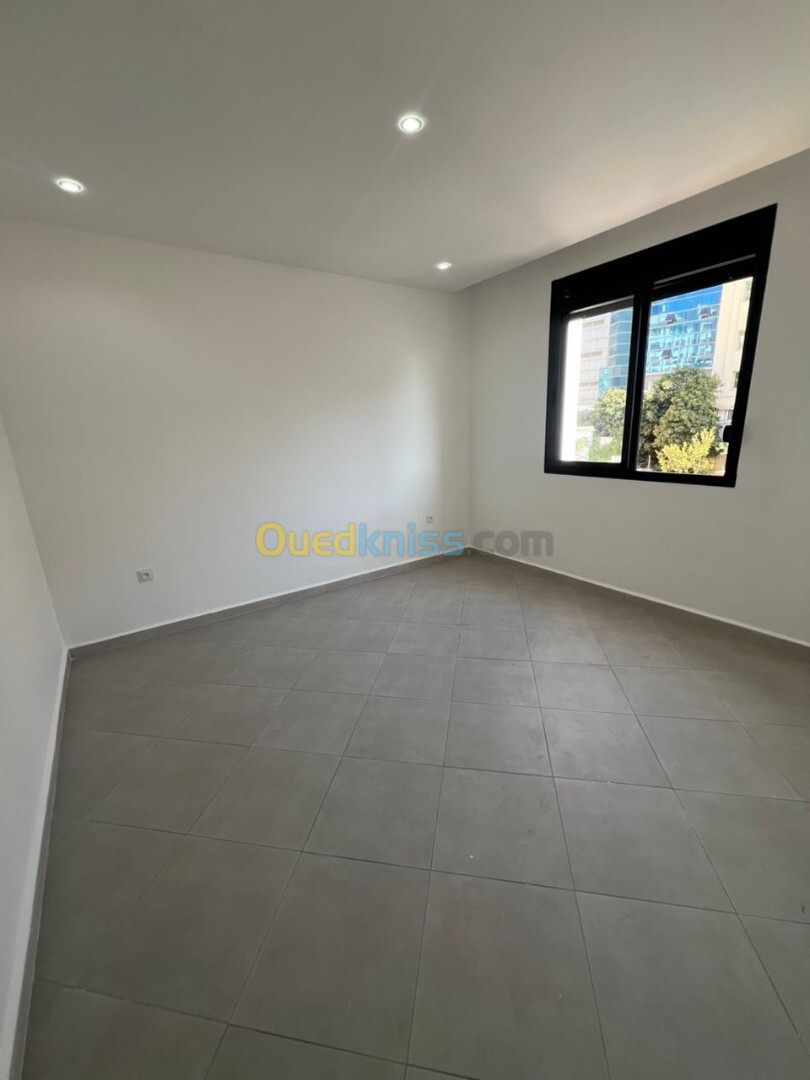 Location Appartement F2 Alger Hydra