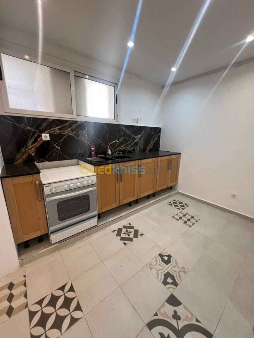 Location Appartement F4 Alger Hydra