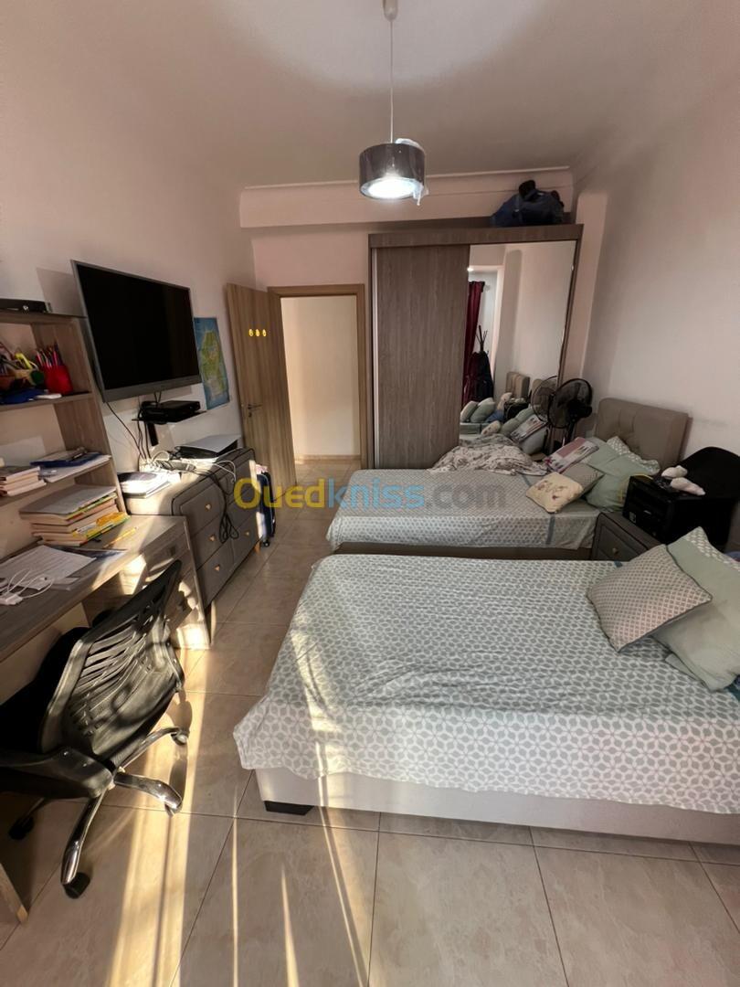 Location Appartement F4 Alger Draria