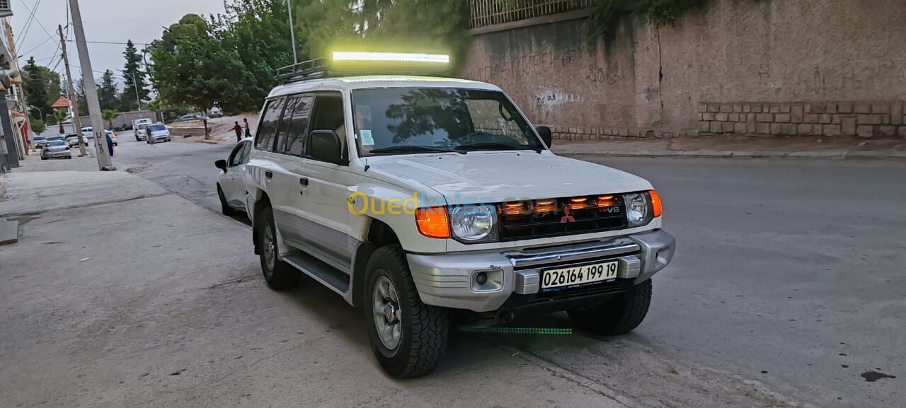 Mitsubishi Pajero Court 1999 