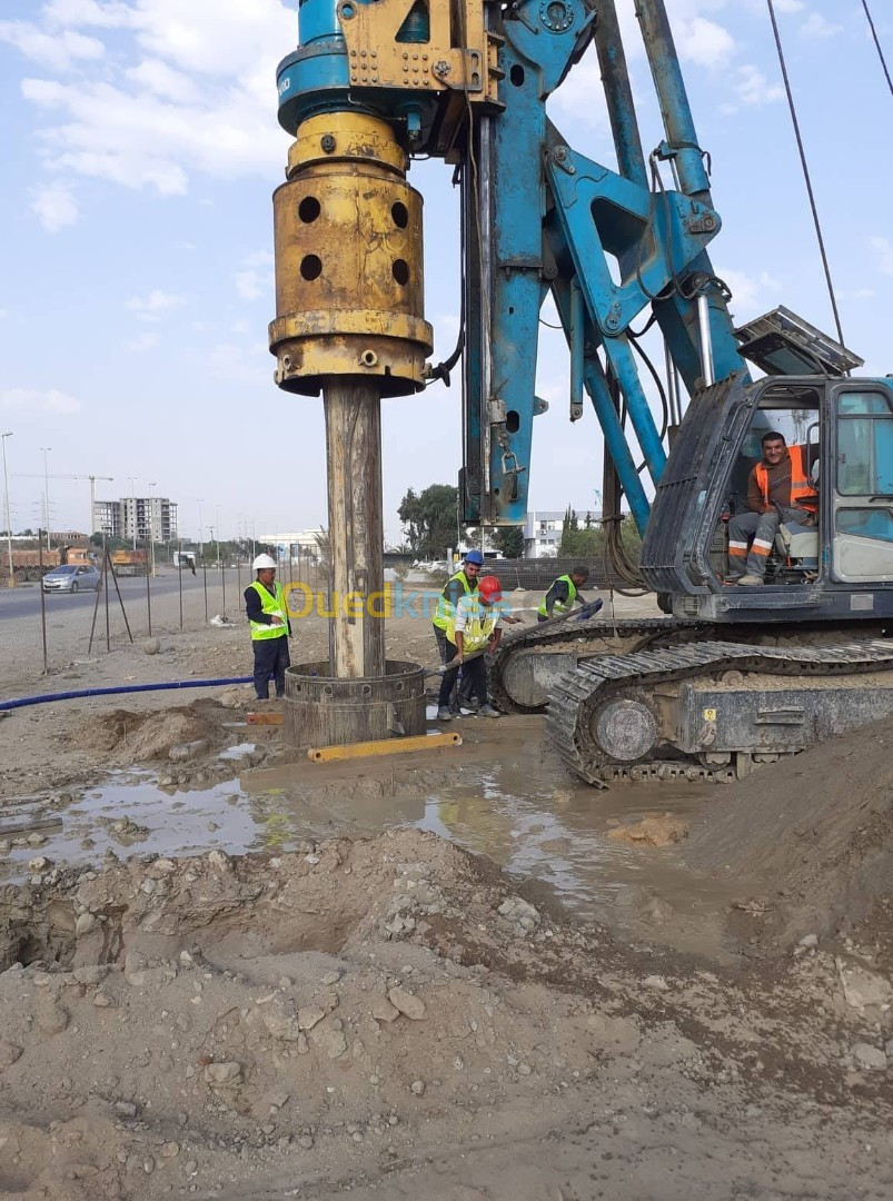 pieux, tirants d'ancrage, clou et béton porjeté