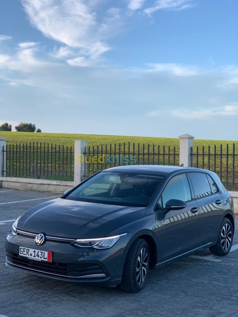 Volkswagen Golf 2021 8 active