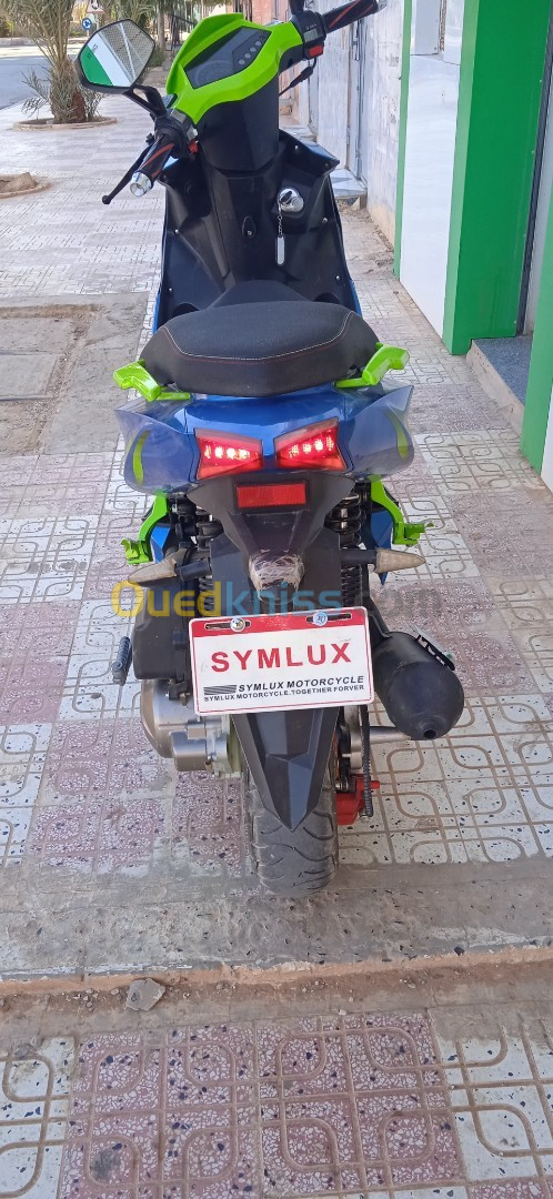 Symlux Moto 2021 