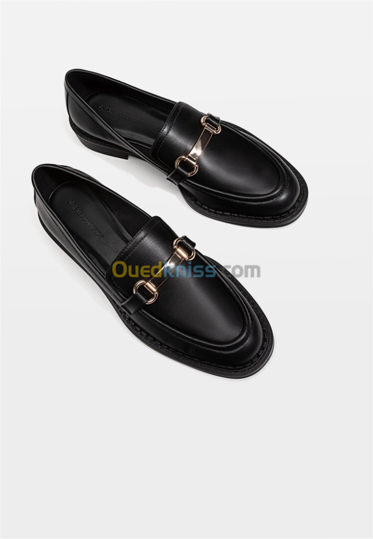 Mocassins noirs pour femme à semelle fine original stradivarius