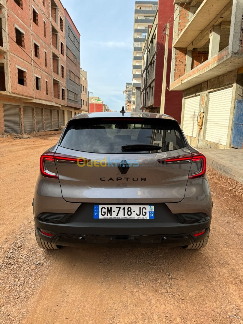 Renault Captur 2023 Série limitée Rive Gauche