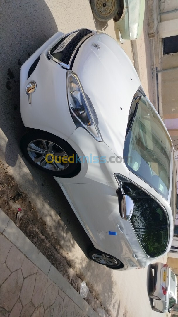 Peugeot 208 2014 Allure