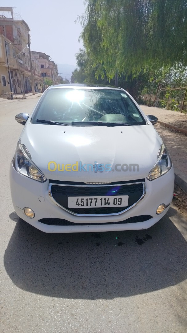 Peugeot 208 2014 Allure