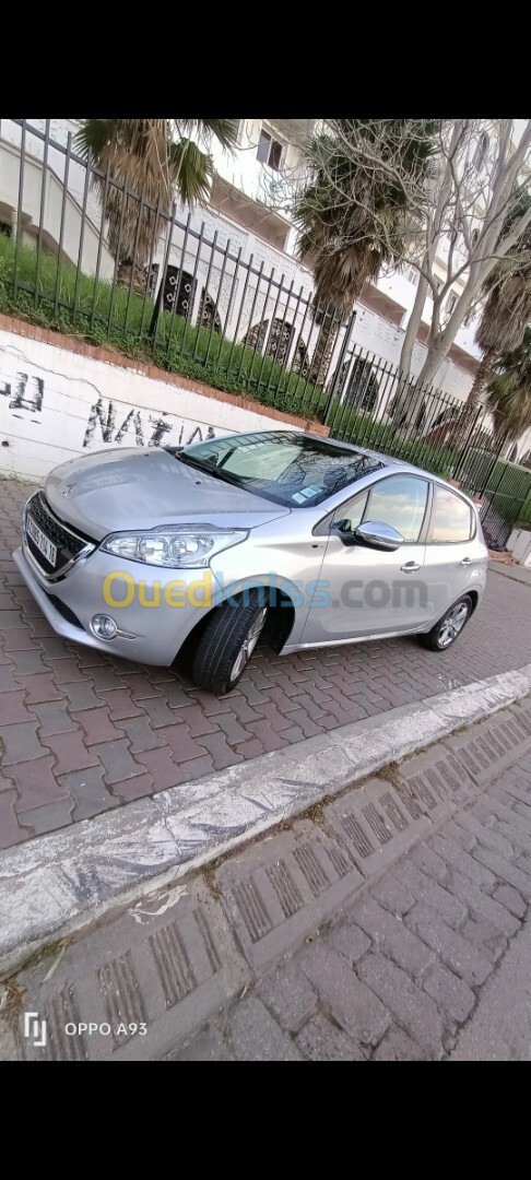 Peugeot 208 2014 208