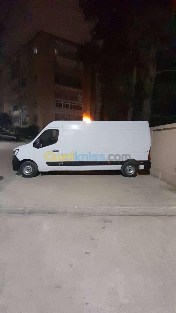 Renault Master 3 panneaux 2023