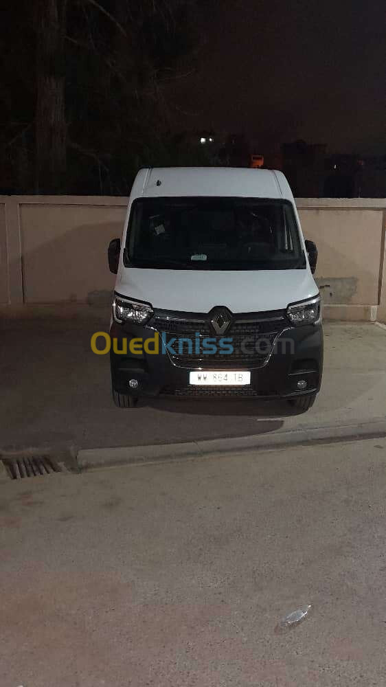 Renault Master 3 panneaux 2023