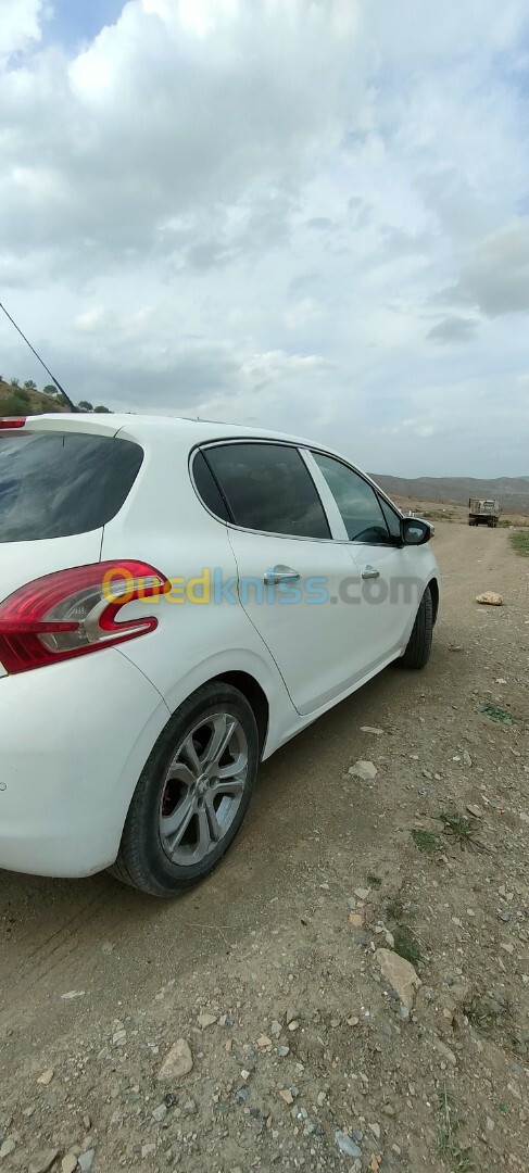 Peugeot 208 2013 Allure