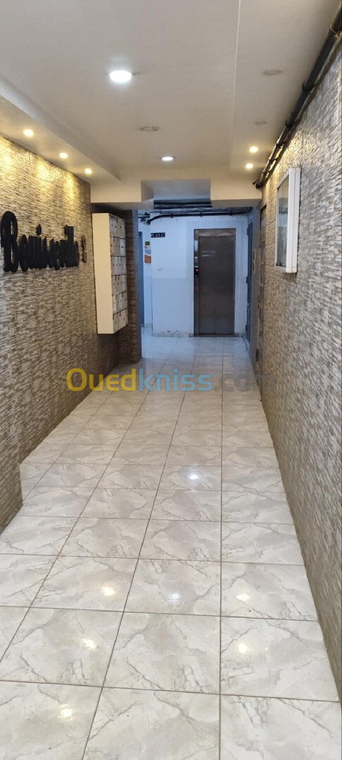 Location Appartement F3 Oran Ain el turck