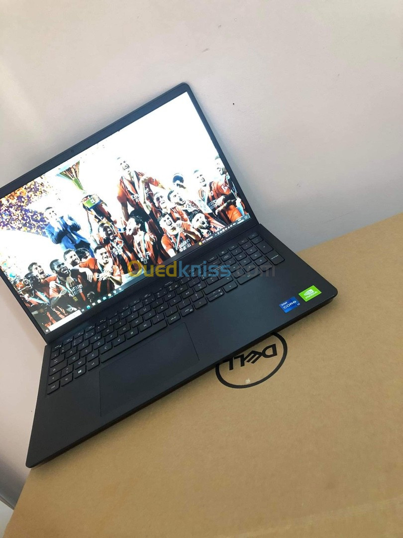 Dell vostro 15 3510 i7-1165g7 c