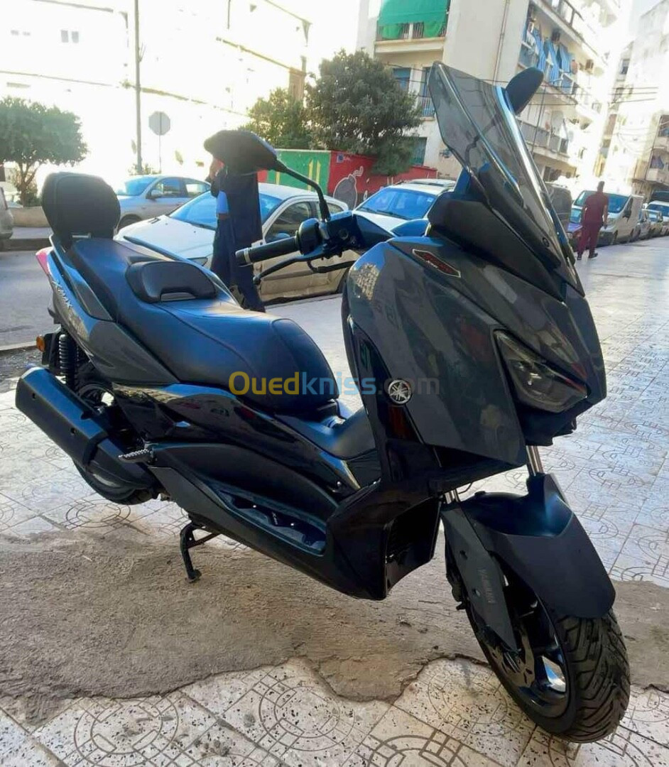 Yamaha Xmax 