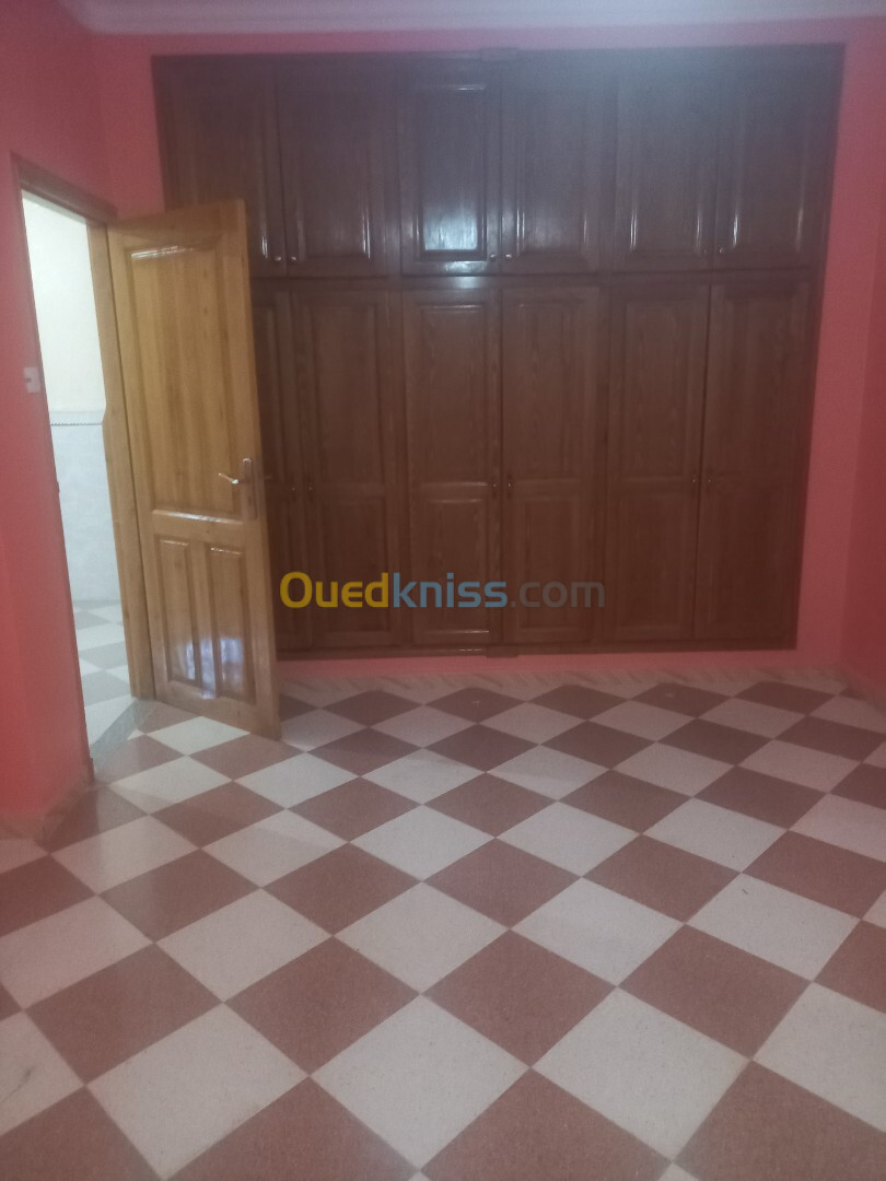 Location Appartement F4 Boumerdès Hammedi