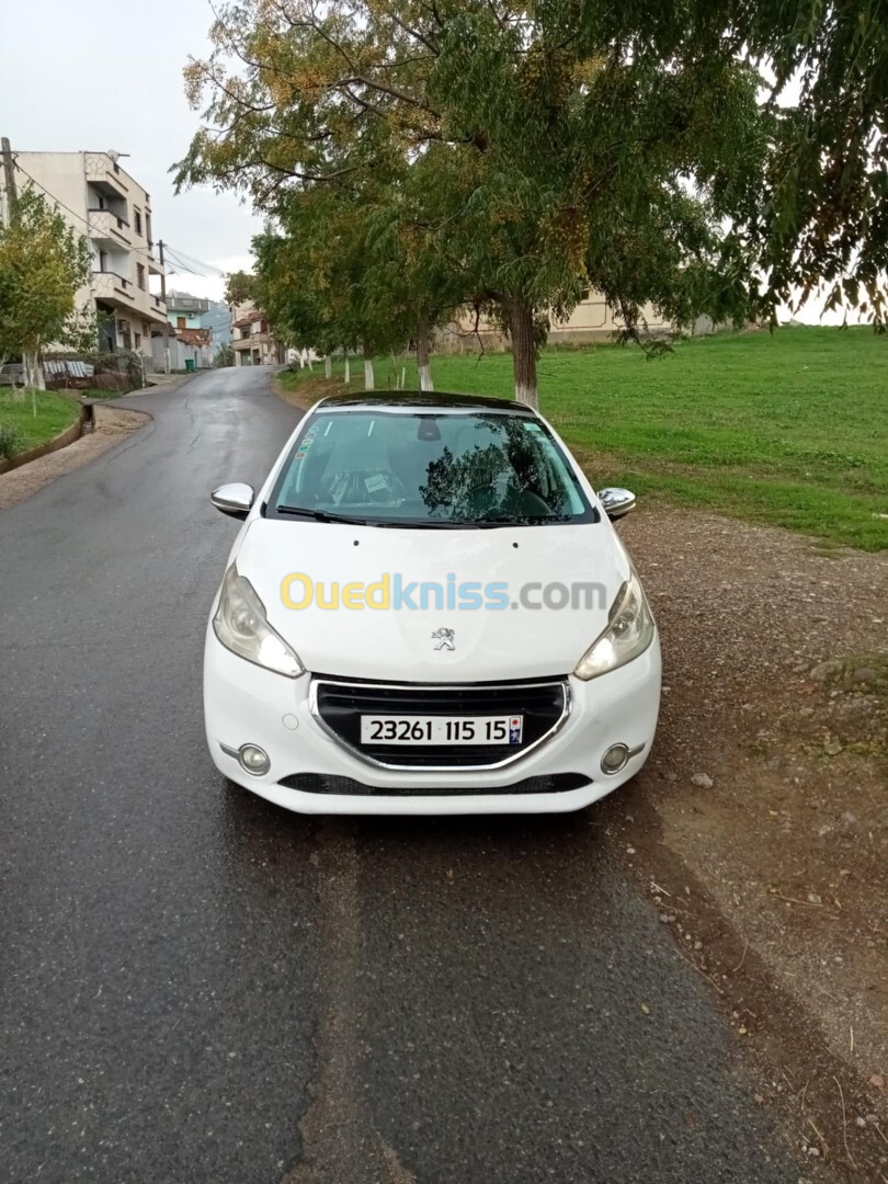 Peugeot 208 2015 Allure