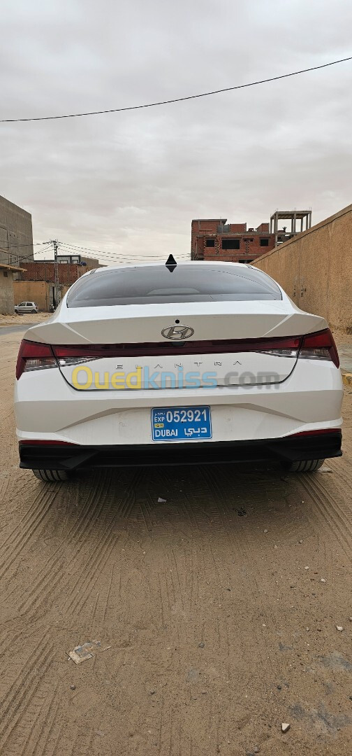 Hyundai ELANTRA 2023 2023