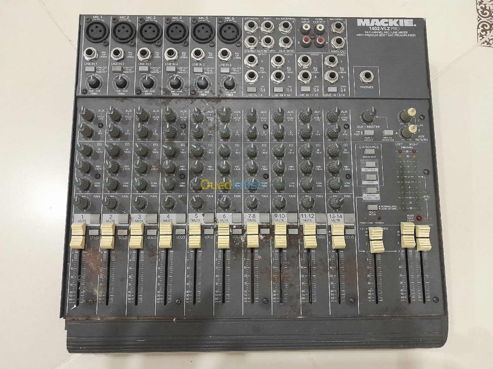 Table mixage MACKIE 1402-VLZPRO 14CHANNEL