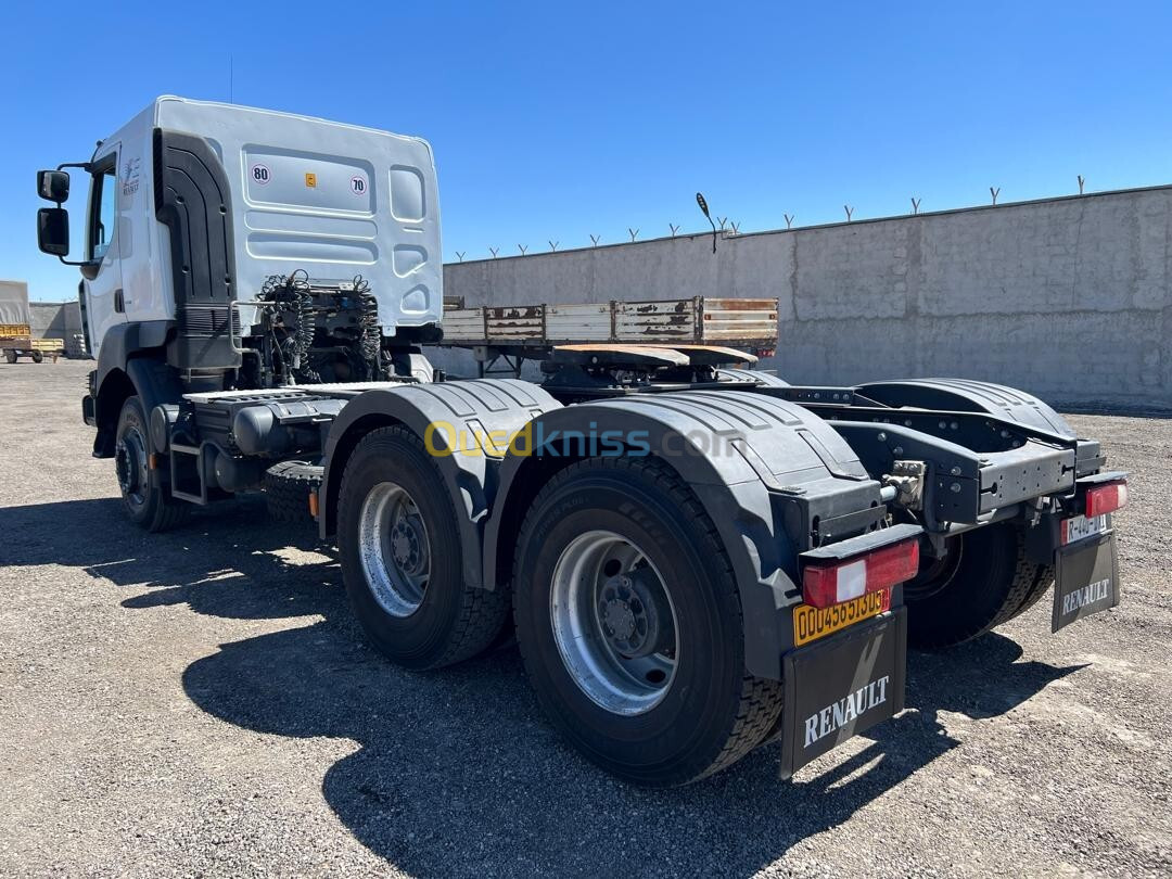 CAMION RENAULT KARAX TRACTEUR 6X4 2013