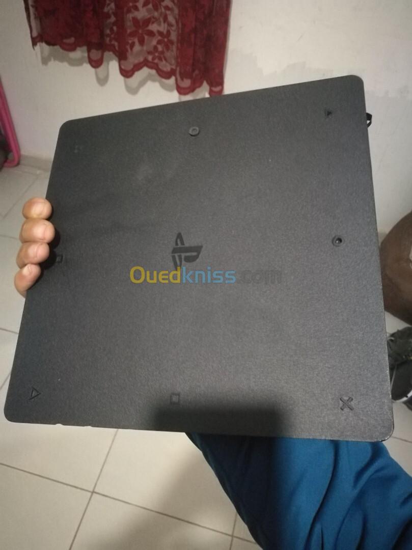 PS4 500g sans manette 