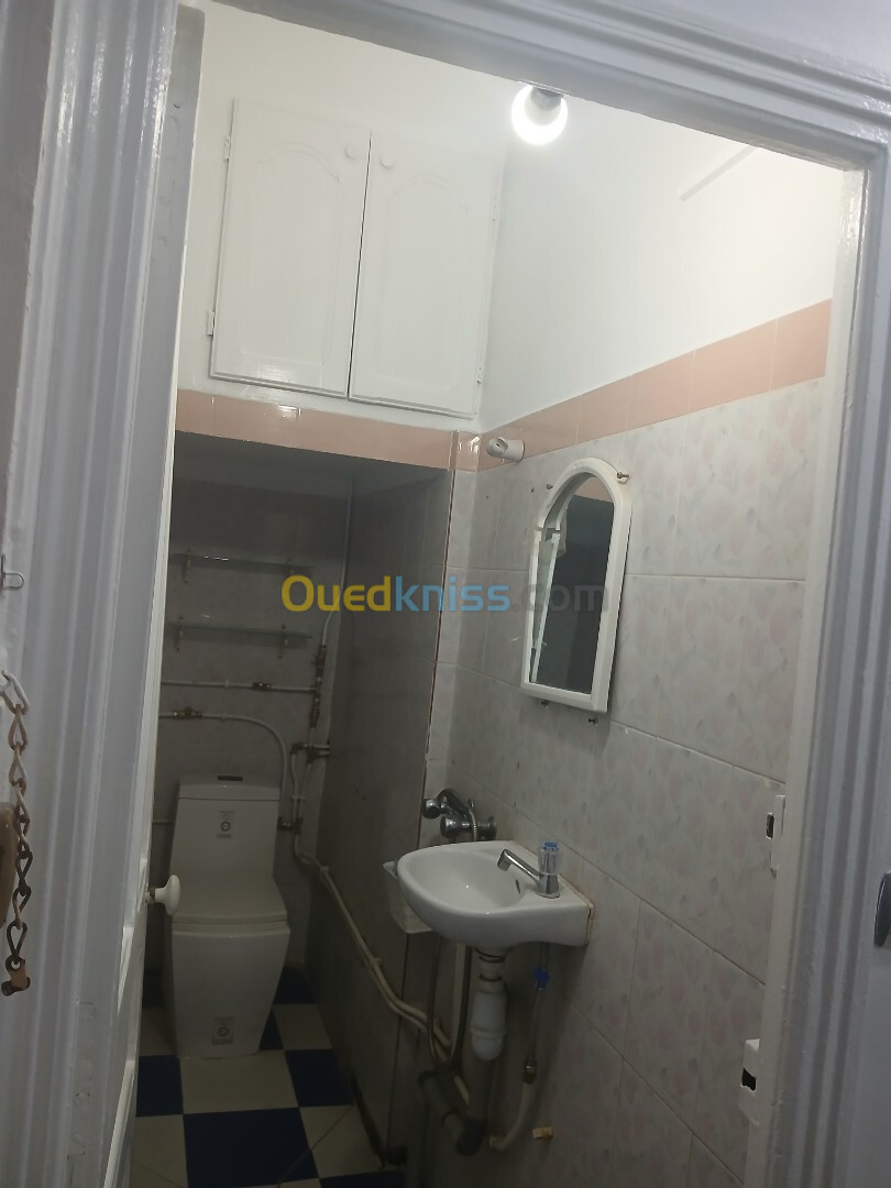 Location Appartement F03 Alger Hussein dey